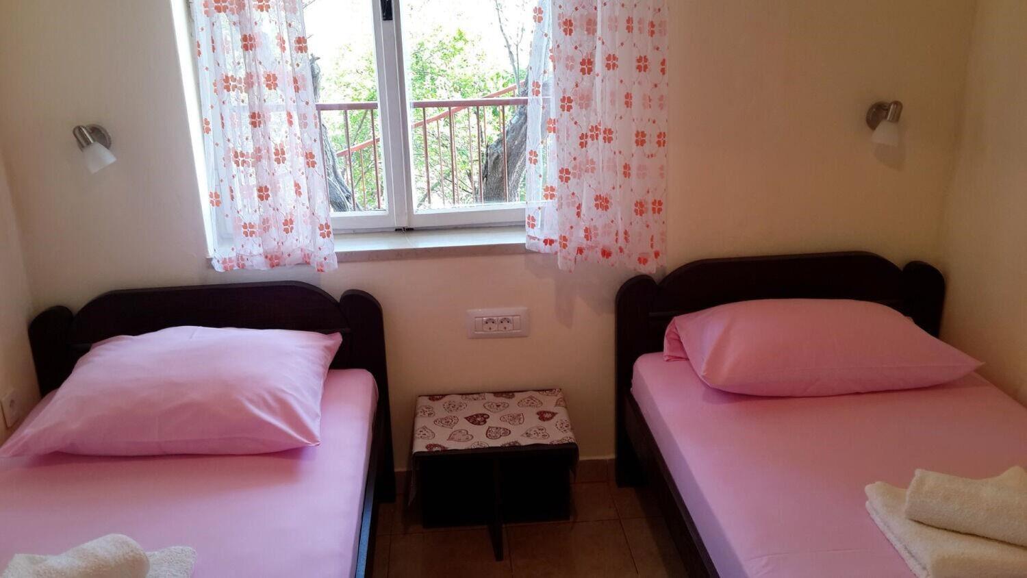 Apartments Griv - Close To The Sea Valun Ngoại thất bức ảnh